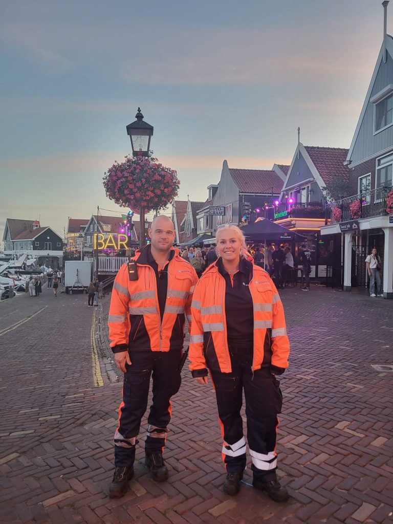 Collega's Witte Kruis Evenementenzorg (ambulanceverpleegkundigen)